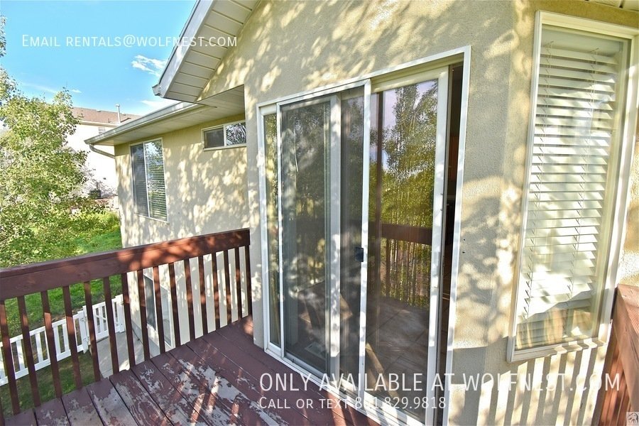 Spacious 4 Bedroom Draper Home with 2 Kitchens! No Deposit Option! property image