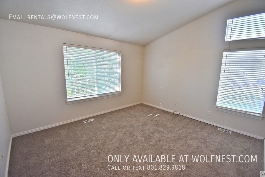 Spacious 4 Bedroom Draper Home with 2 Kitchens! No Deposit Option! property image