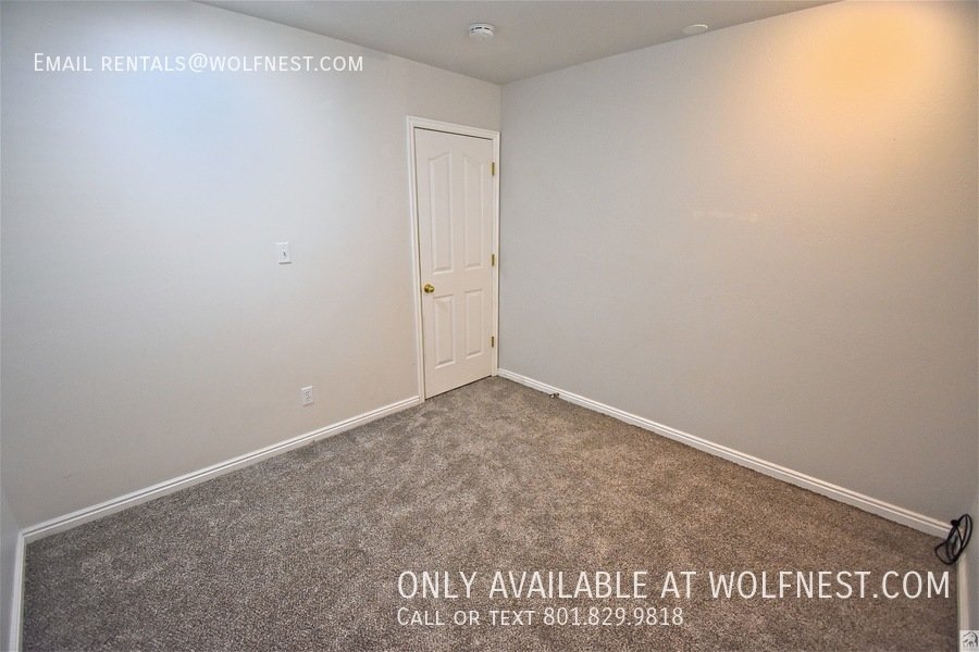 Spacious 4 Bedroom Draper Home with 2 Kitchens! No Deposit Option! property image