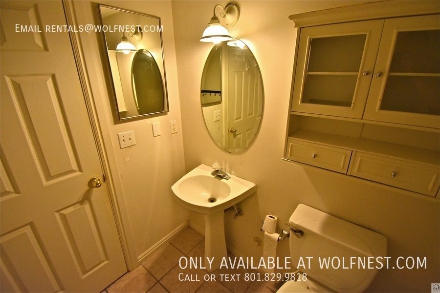 Spacious 4 Bedroom Draper Home with 2 Kitchens! No Deposit Option! property image
