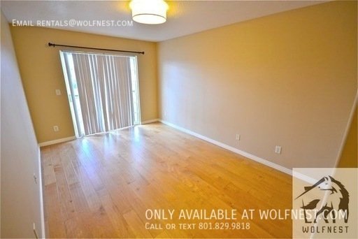 Immaculate 3 Bed West Valley Condo! No Deposit Option! property image