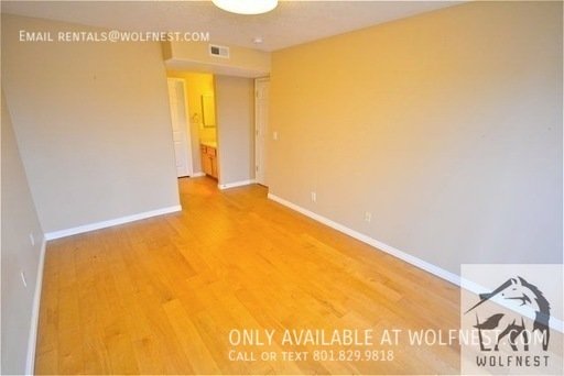 Immaculate 3 Bed West Valley Condo! No Deposit Option! property image
