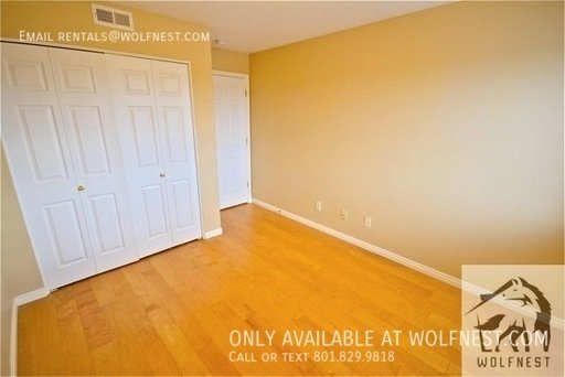 Immaculate 3 Bed West Valley Condo! No Deposit Option! property image