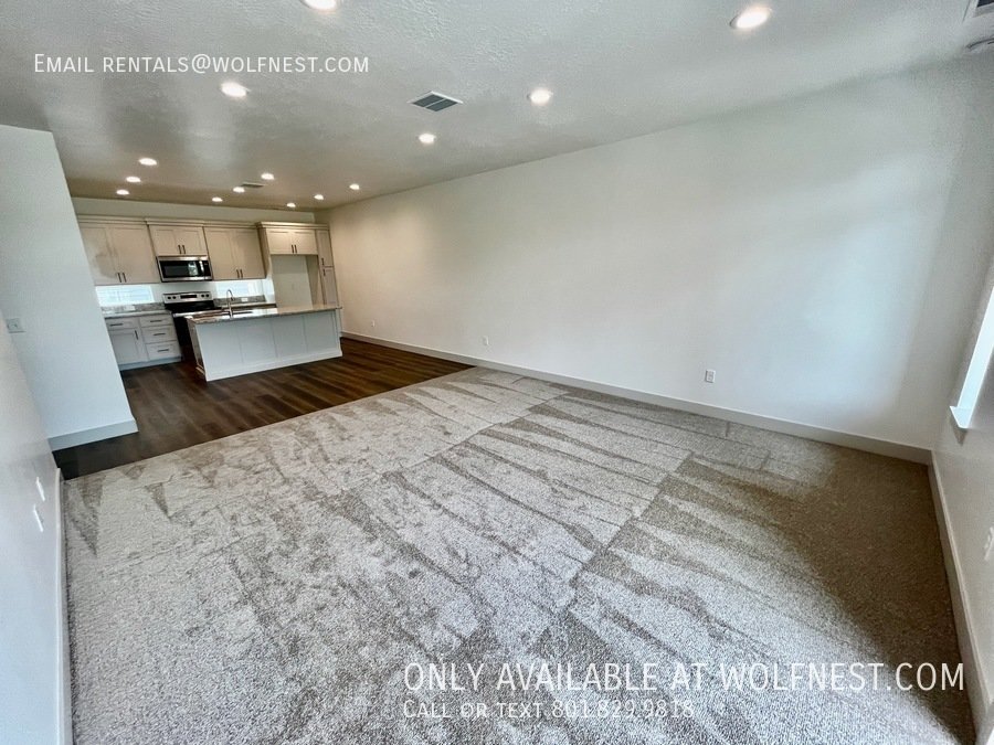 Newer 2 Bed Clearfield Townhome! No Deposit Option! property image
