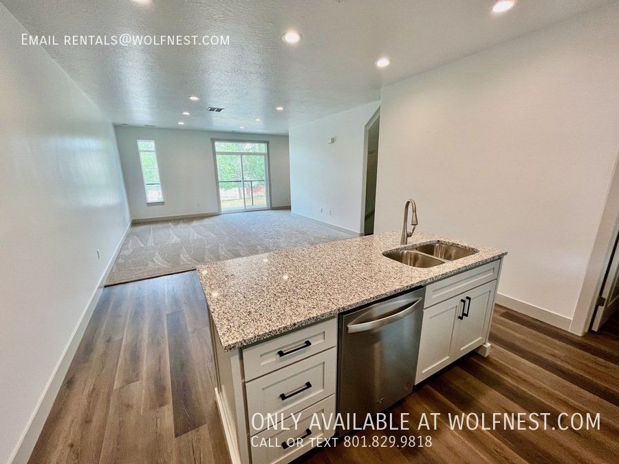 Newer 2 Bed Clearfield Townhome! No Deposit Option! property image