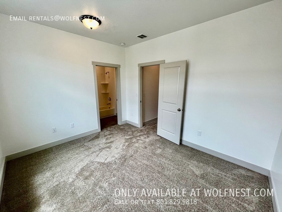 Newer 2 Bed Clearfield Townhome! No Deposit Option! property image