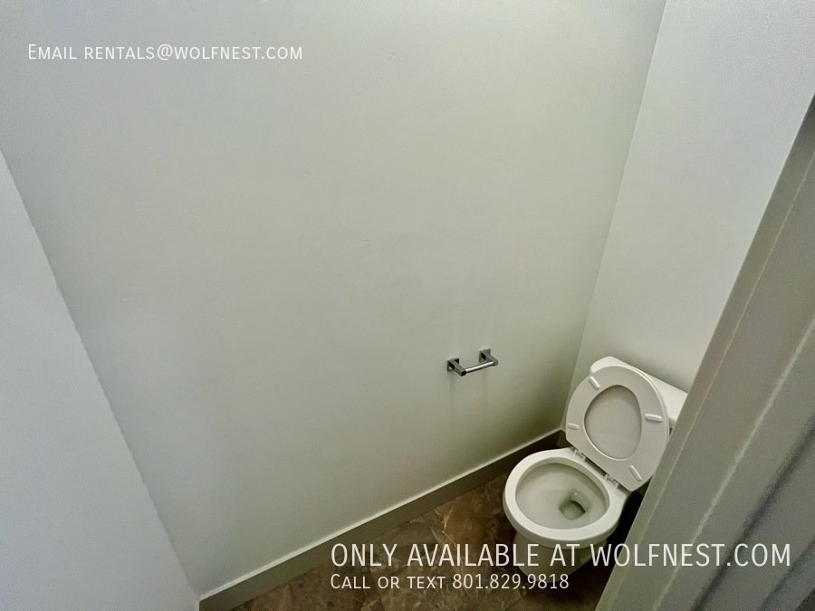 Newer 2 Bed Clearfield Townhome! No Deposit Option! property image