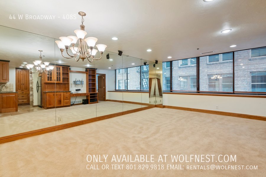 Luxurious 1 Bed Downtown Condo! No Deposit Option! property image