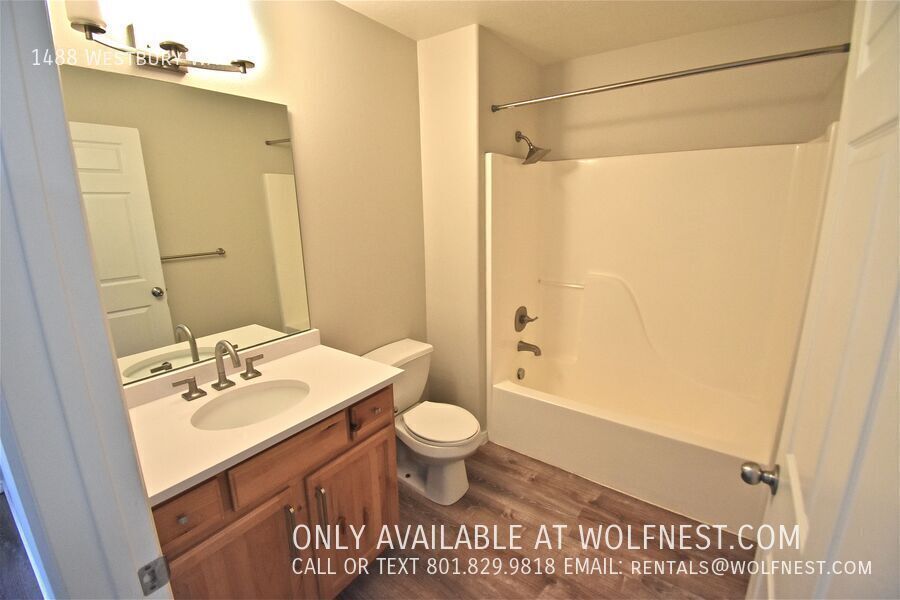 Beautiful 3 Bed Lehi Condo! No Deposit Option! property image
