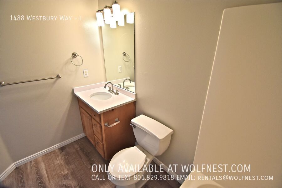 Beautiful 3 Bed Lehi Condo! No Deposit Option! property image