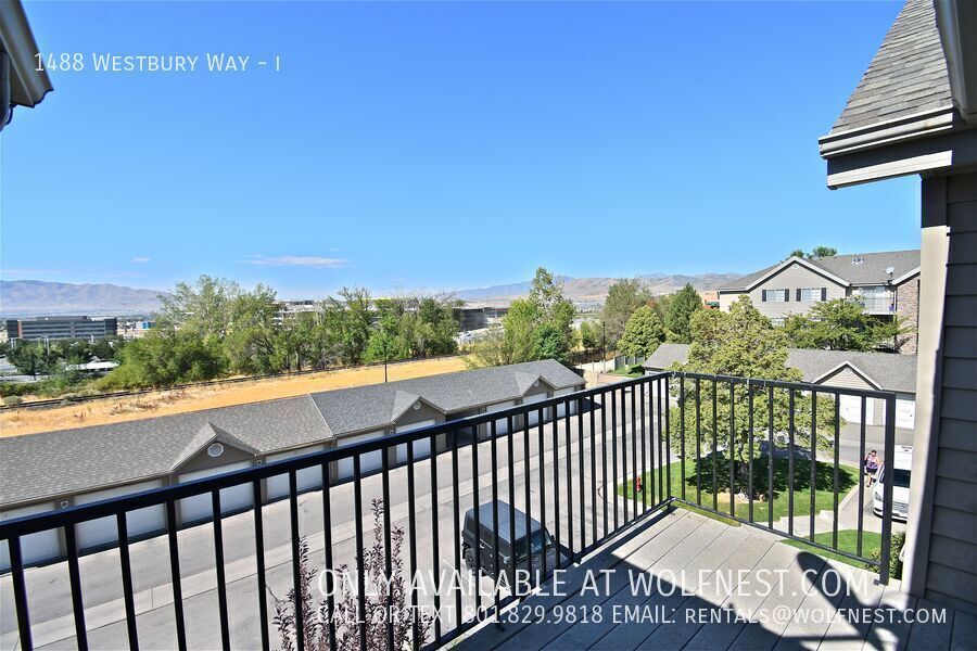 Beautiful 3 Bed Lehi Condo! No Deposit Option! property image
