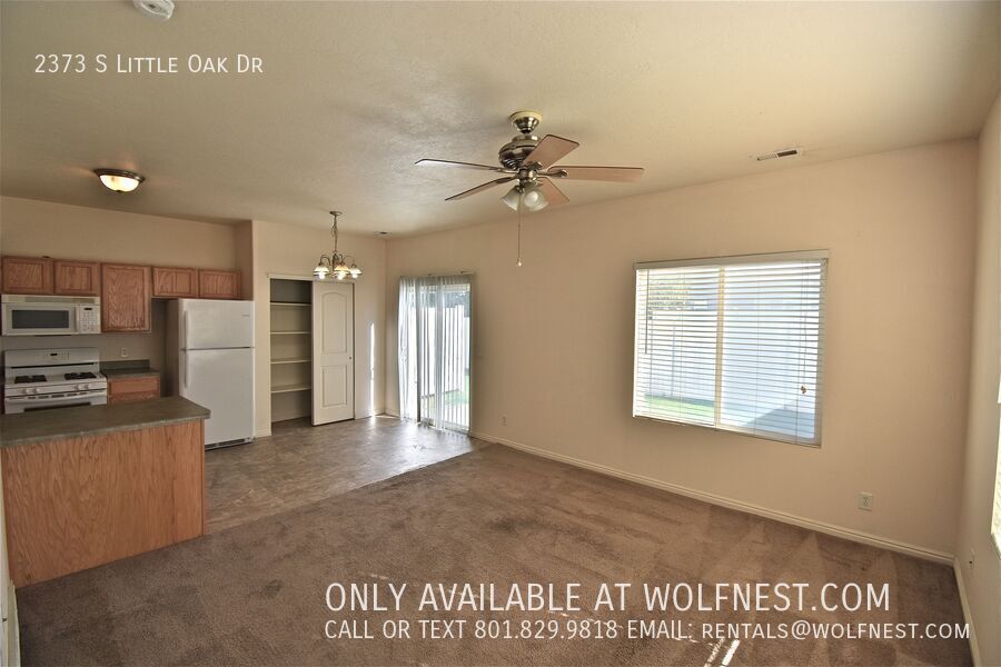 Lovely 3 Bed West Valley Townhome! No Deposit Option! property image