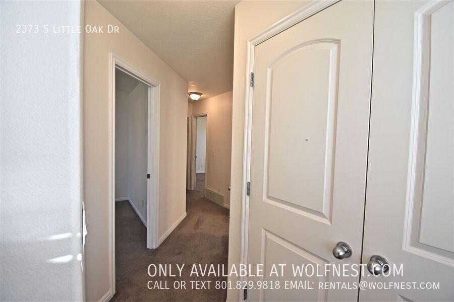 Lovely 3 Bed West Valley Townhome! No Deposit Option! property image