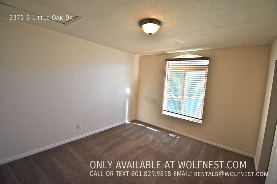 Lovely 3 Bed West Valley Townhome! No Deposit Option! property image