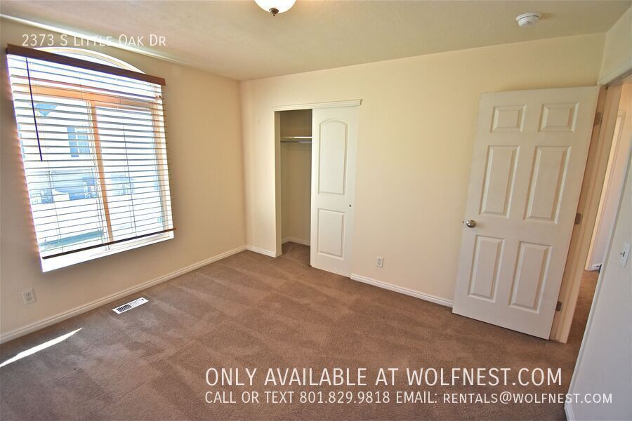 Lovely 3 Bed West Valley Townhome! No Deposit Option! property image