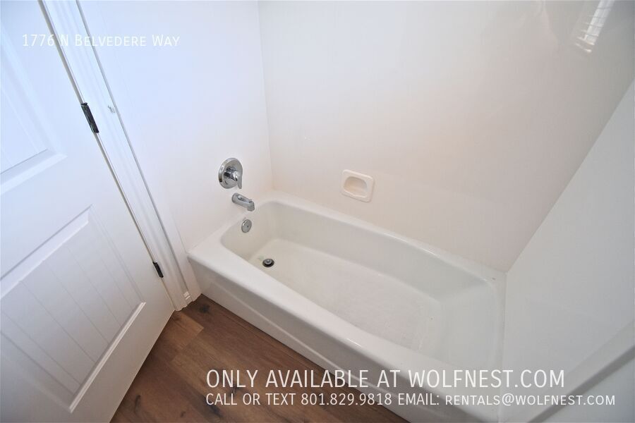 Beautiful 3 Bed Layton Home! No Deposit Option! property image