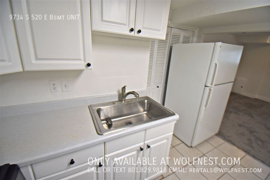 Lovely 2 Bed Sandy Bsmt Unit! No Deposit Option! property image
