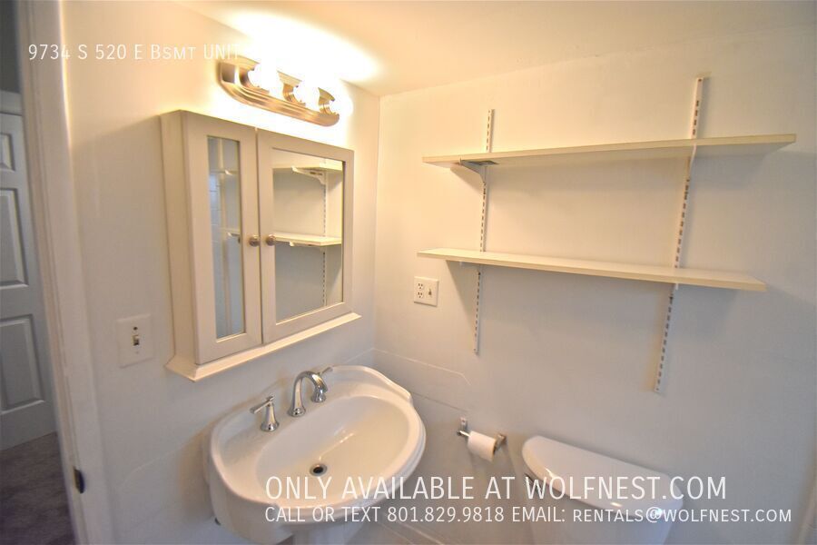 Lovely 2 Bed Sandy Bsmt Unit! No Deposit Option! property image