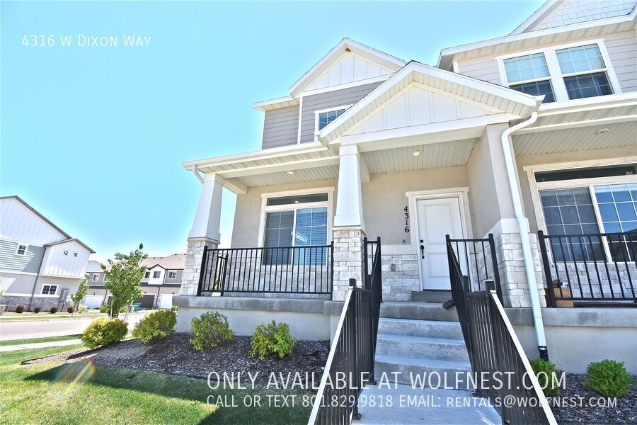 Gorgeous 4 Bed Lehi Townhome! No Deposit Option! property image