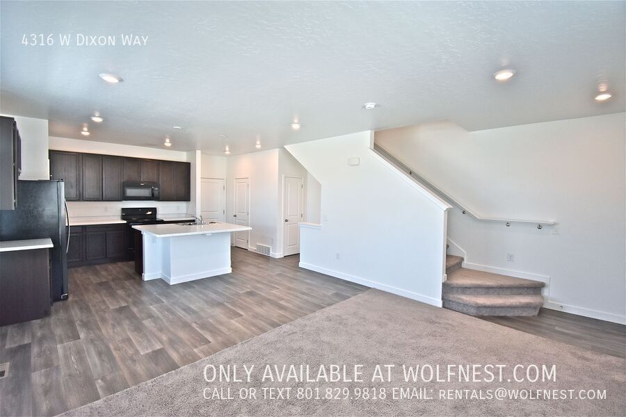 Gorgeous 4 Bed Lehi Townhome! No Deposit Option! property image