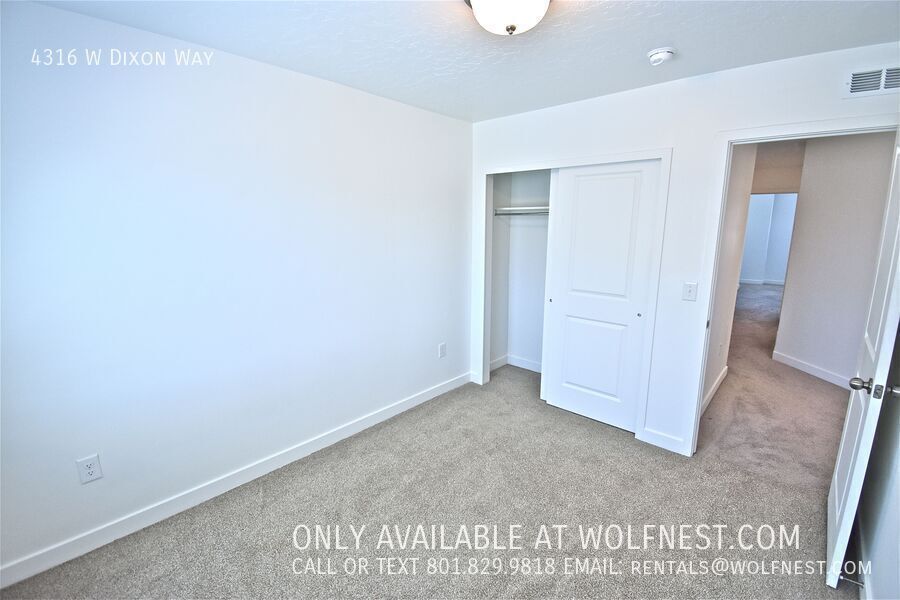 Gorgeous 4 Bed Lehi Townhome! No Deposit Option! property image