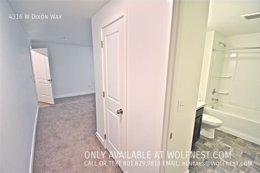 Gorgeous 4 Bed Lehi Townhome! No Deposit Option! property image