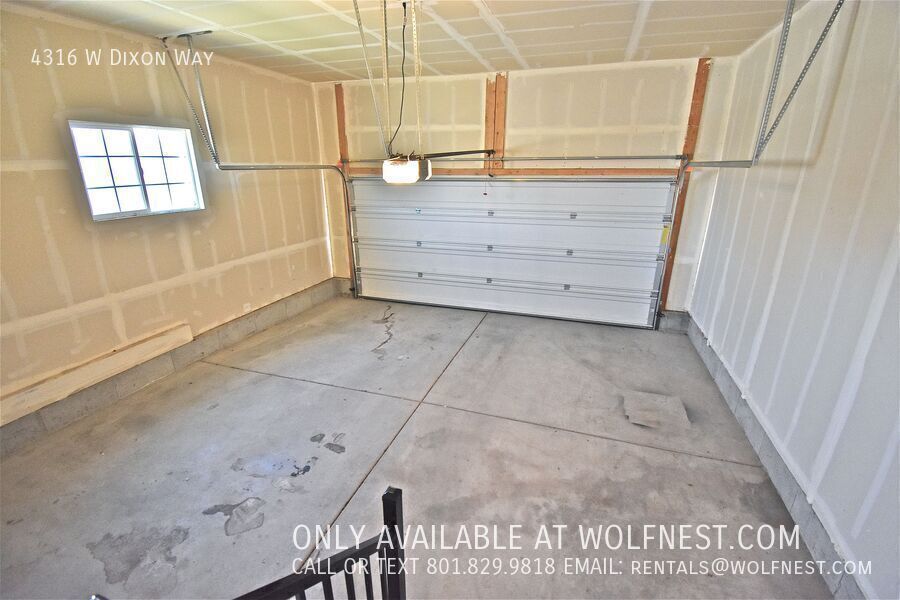 Gorgeous 4 Bed Lehi Townhome! No Deposit Option! property image
