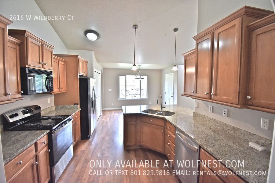 Stunning 4 Bed Lehi Home! No Deposit Option! property image
