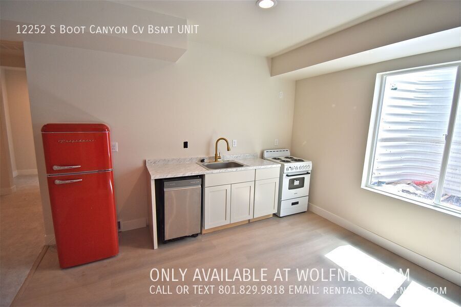 Spacious 2 Bed Herriman Bsmt Unit! No Deposit Option! property image