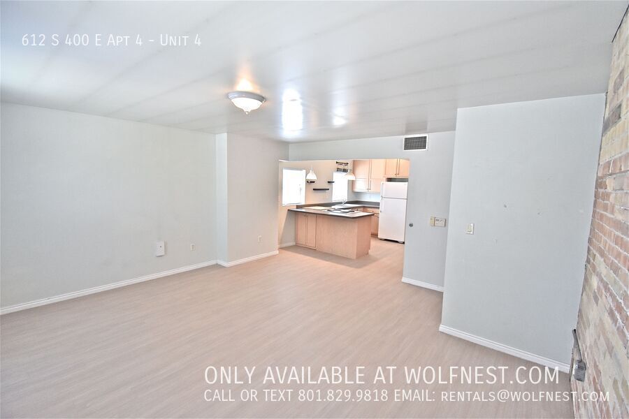 Beautiful 1 Bed Downtown Apt! No Deposit Option! property image