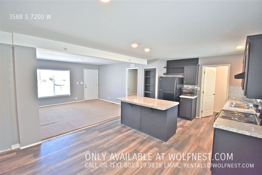 Lovely 2 Bed Magna Unit! No Deposit Option! property image