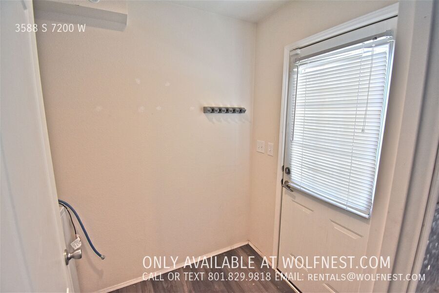 Lovely 2 Bed Magna Unit! No Deposit Option! property image