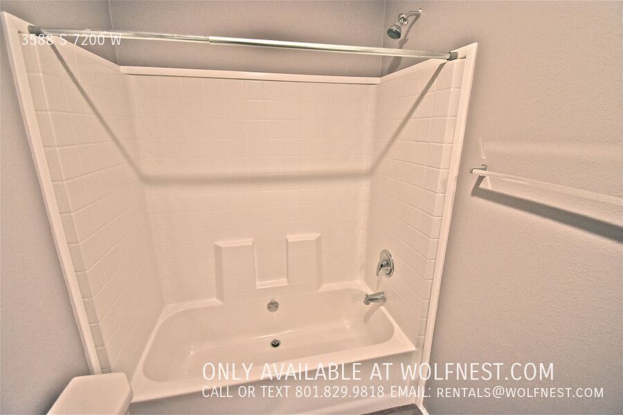 Lovely 2 Bed Magna Unit! No Deposit Option! property image