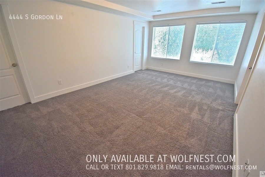 Spacious 3+ Bed Murray Townhome! No Deposit Option! property image