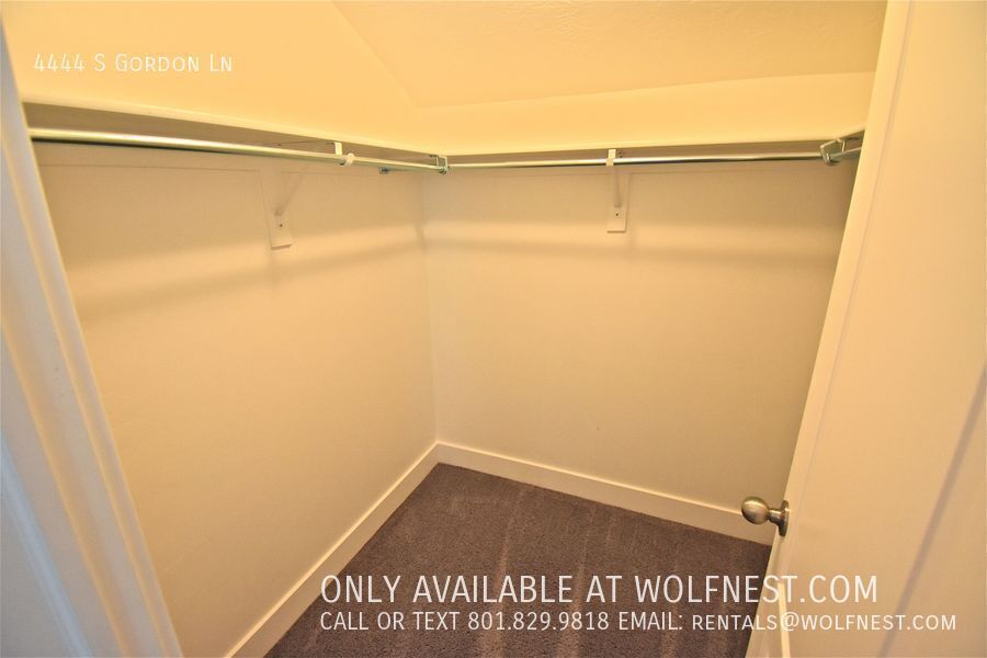Spacious 3+ Bed Murray Townhome! No Deposit Option! property image