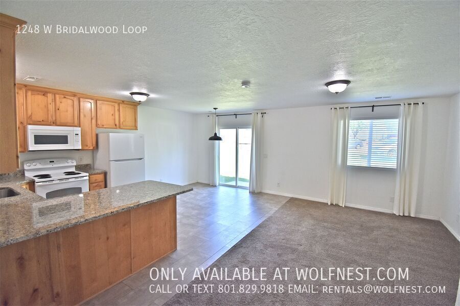 Stunning 3 Bed Lehi Townhome! No Deposit Option! property image