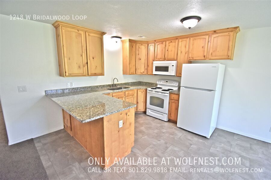 Stunning 3 Bed Lehi Townhome! No Deposit Option! property image