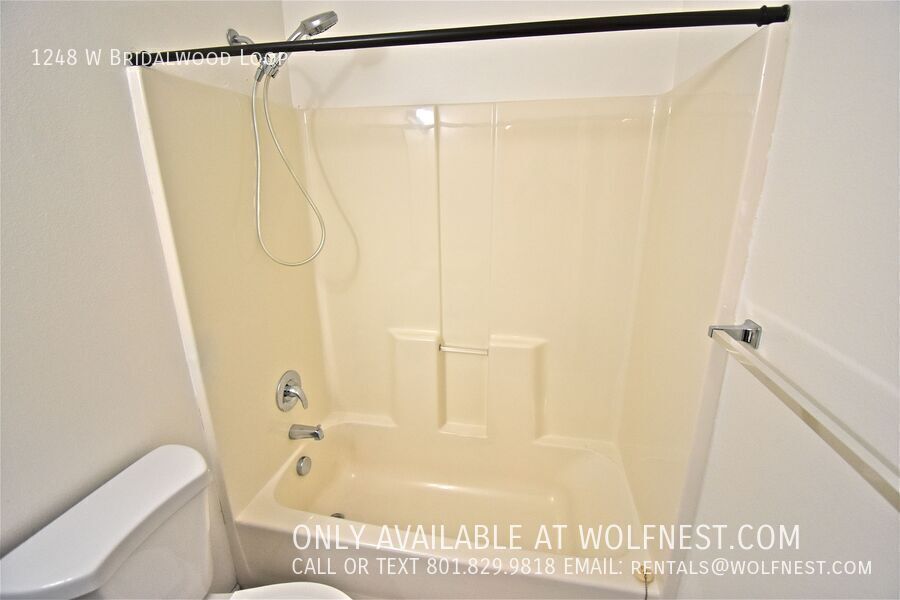 Stunning 3 Bed Lehi Townhome! No Deposit Option! property image
