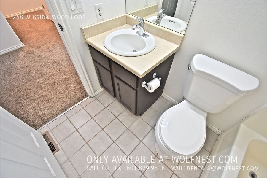 Stunning 3 Bed Lehi Townhome! No Deposit Option! property image
