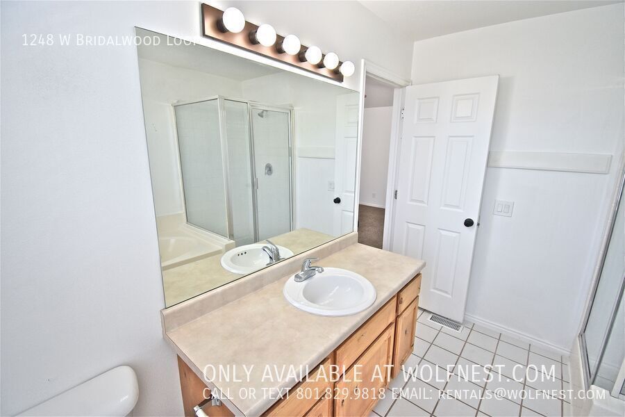 Stunning 3 Bed Lehi Townhome! No Deposit Option! property image