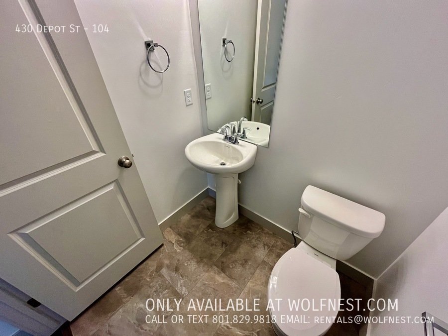 Newer 2 Bed Clearfield Townhome! No Deposit Option! property image