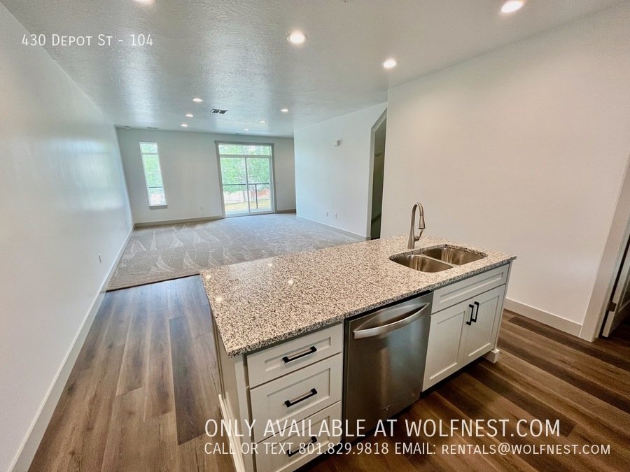 Newer 2 Bed Clearfield Townhome! No Deposit Option! property image