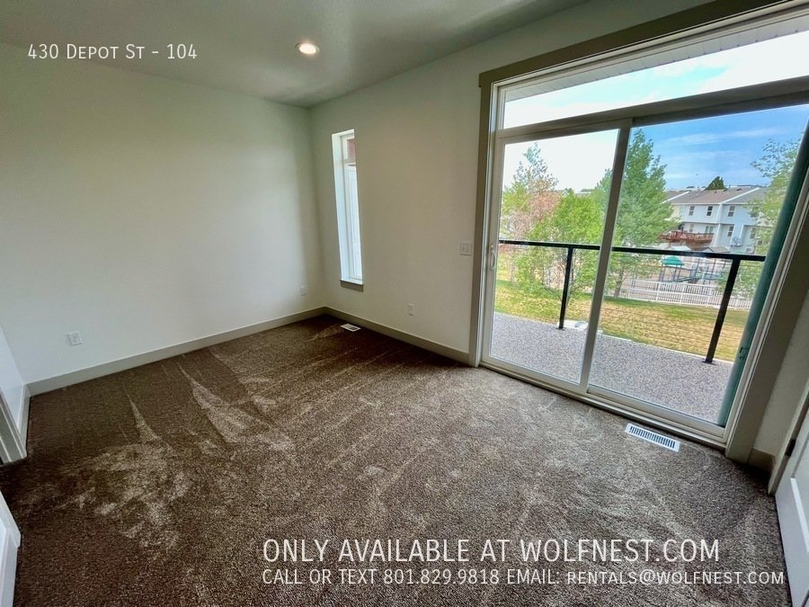Newer 2 Bed Clearfield Townhome! No Deposit Option! property image