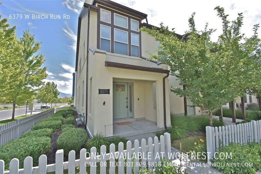 Beautiful 3 Bed Daybreak Townhome! No Deposit Option! property image