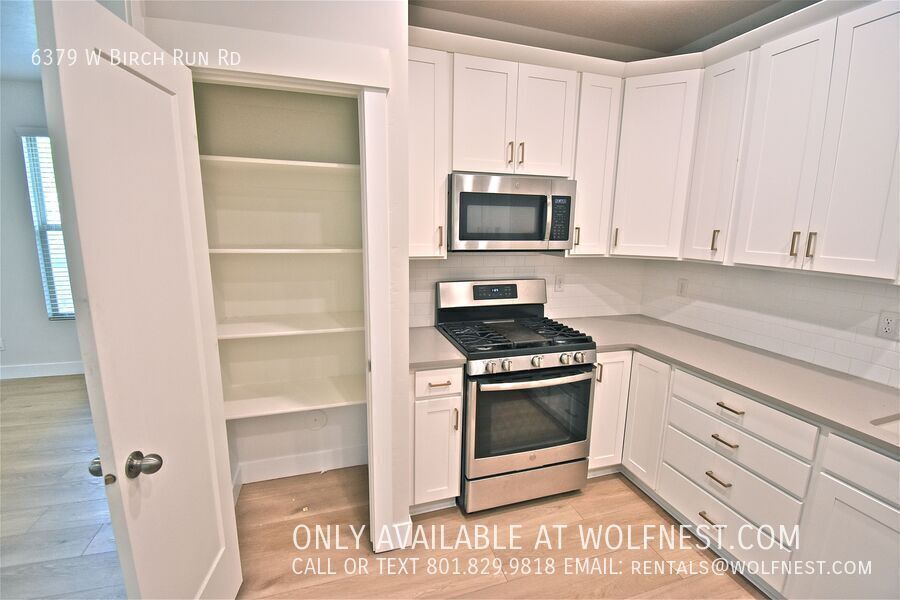 Beautiful 3 Bed Daybreak Townhome! No Deposit Option! property image