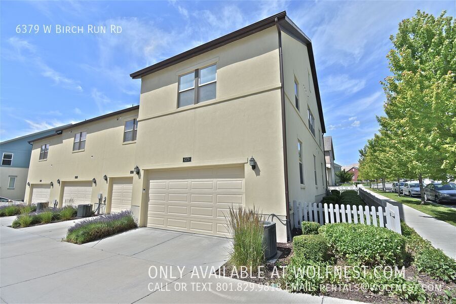 Beautiful 3 Bed Daybreak Townhome! No Deposit Option! property image