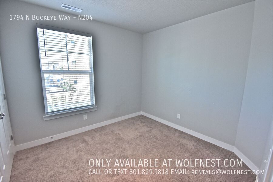 Stunning 3 Bed Saratoga Springs Condo! No Deposit Option! property image