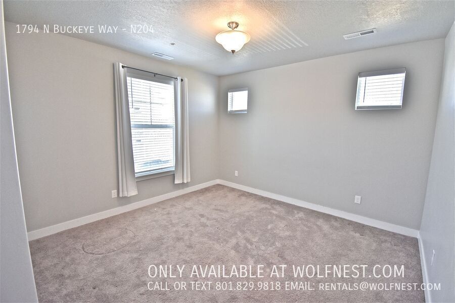 Stunning 3 Bed Saratoga Springs Condo! No Deposit Option! property image