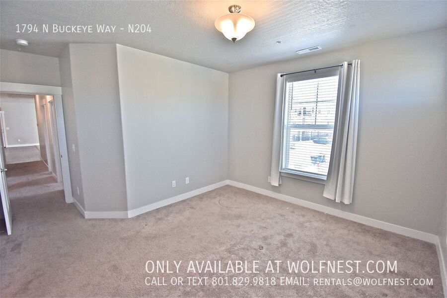 Stunning 3 Bed Saratoga Springs Condo! No Deposit Option! property image