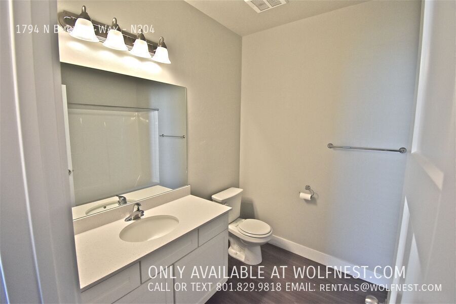 Stunning 3 Bed Saratoga Springs Condo! No Deposit Option! property image